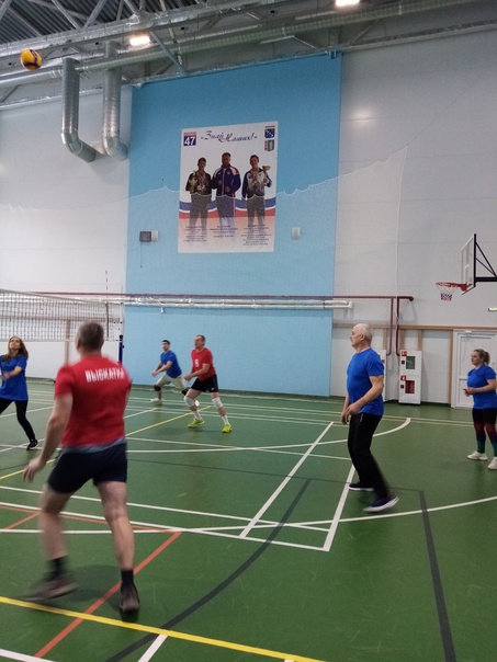 3 февраля команда Гостицкого поселения приняла участие в соревнованиях по волейболу